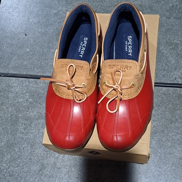 Sperry Rain Boots - Picture 2 of 8